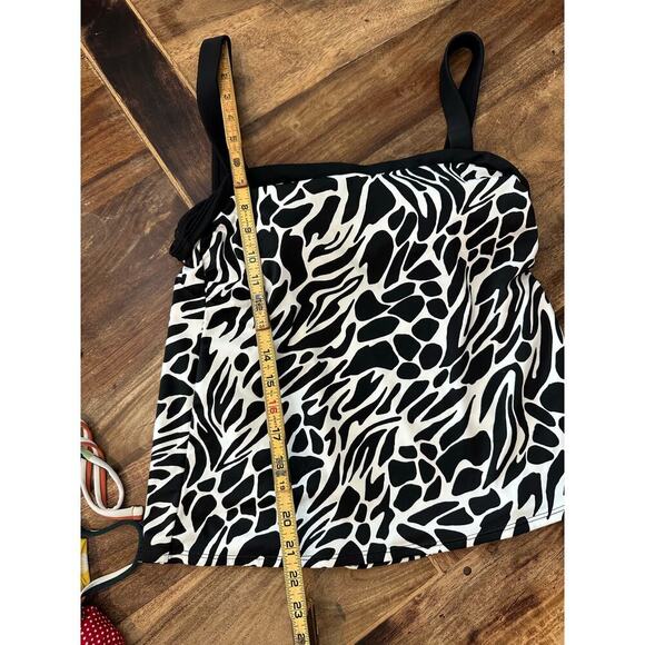 Miraclesuit Women's Black White Animal Print Swimsuit Bikini Tankini Top Size 8 - Picture 7 of 8